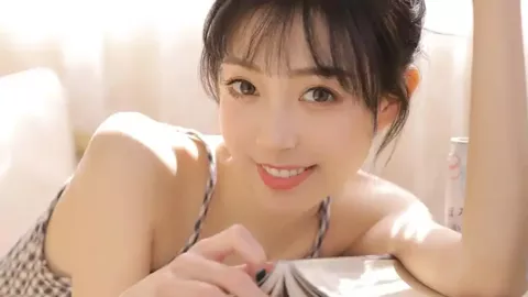 高三男生火场救人英雄事迹