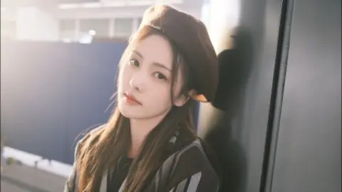 男子高速应急道救人